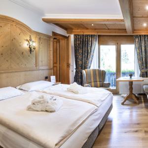 stile-tipico-montagna-alpen-hotel-corona